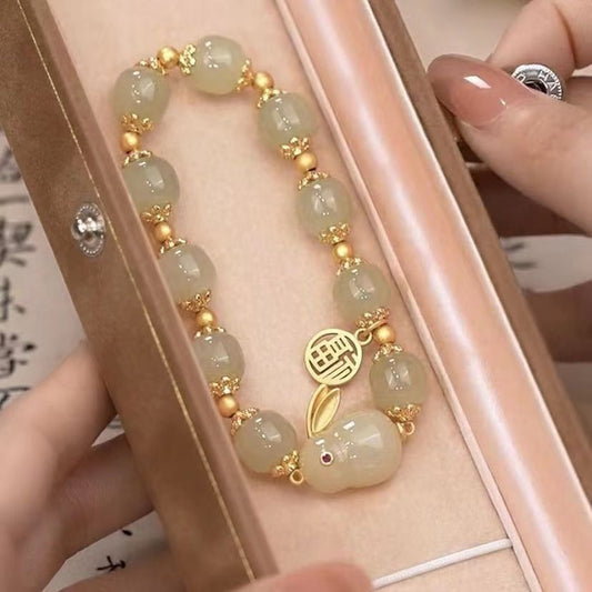 Hetian Rabbit Fu Bracelet – Symbol of Good Fortune and Prosperity